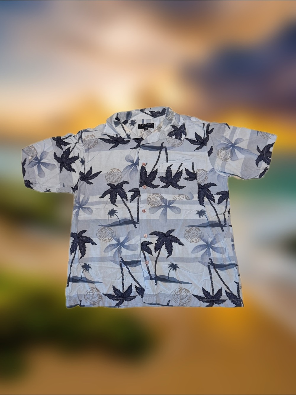 Hathaway Men’s Size Medium Blue and White Floral Hawaiian Cotton Woven Button-Up